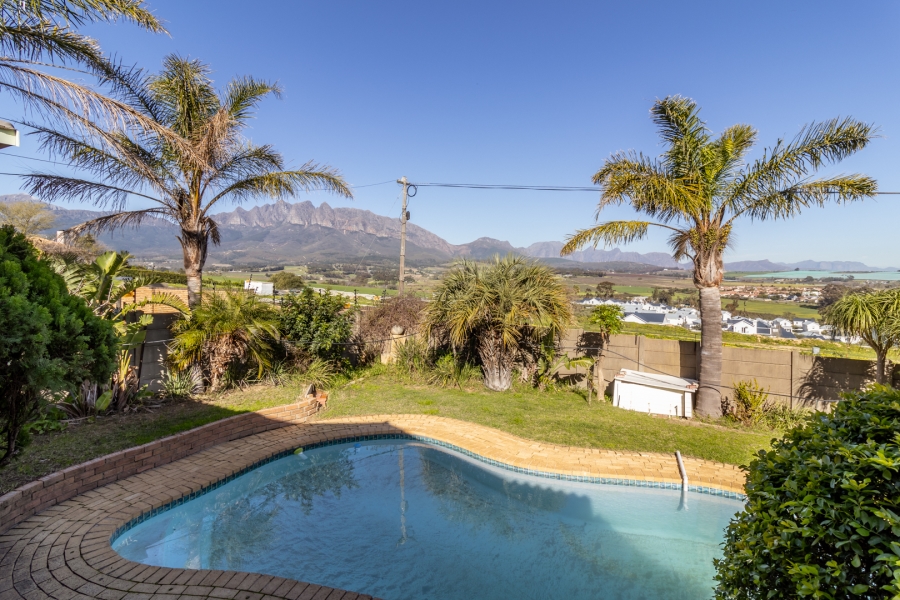 3 Bedroom Property for Sale in Berg En Dal Western Cape